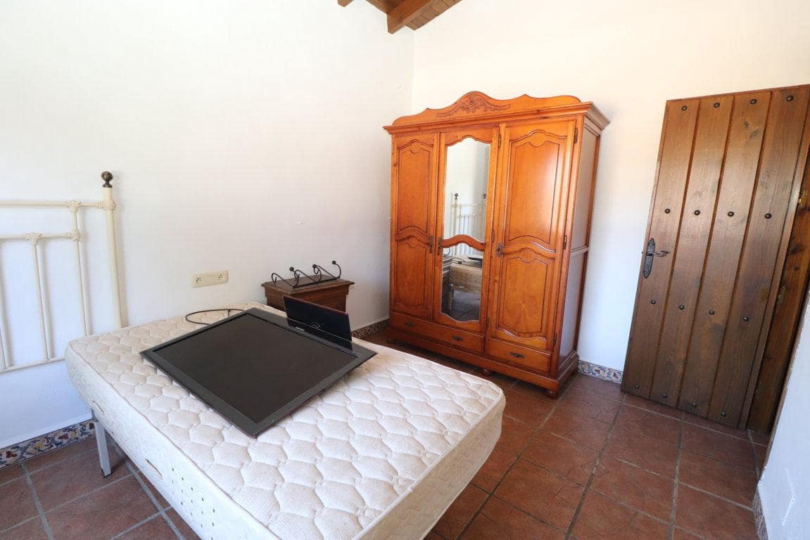 Chalet de 3 habitaciones en Alhaurín el Grande en alquiler con piscina garaje - 1.600 € (Ref: 10170446)