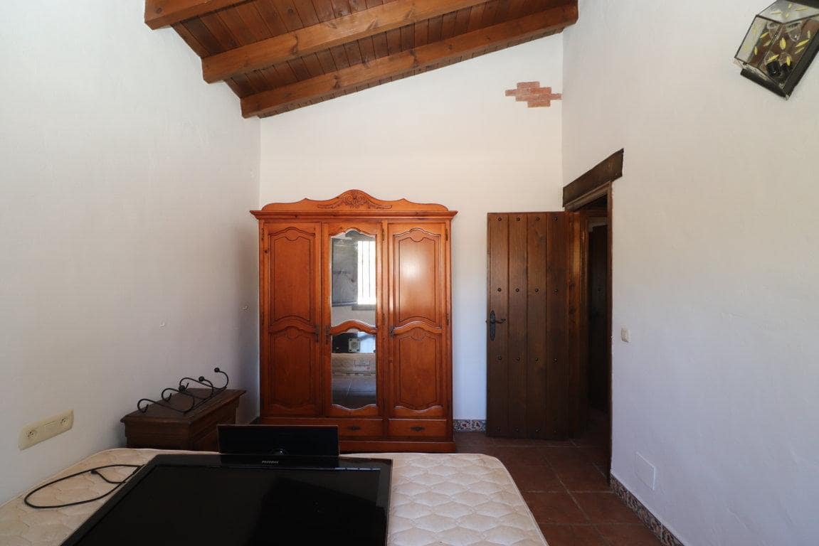 Chalet de 3 habitaciones en Alhaurín el Grande en alquiler con piscina garaje - 1.600 € (Ref: 10170446)