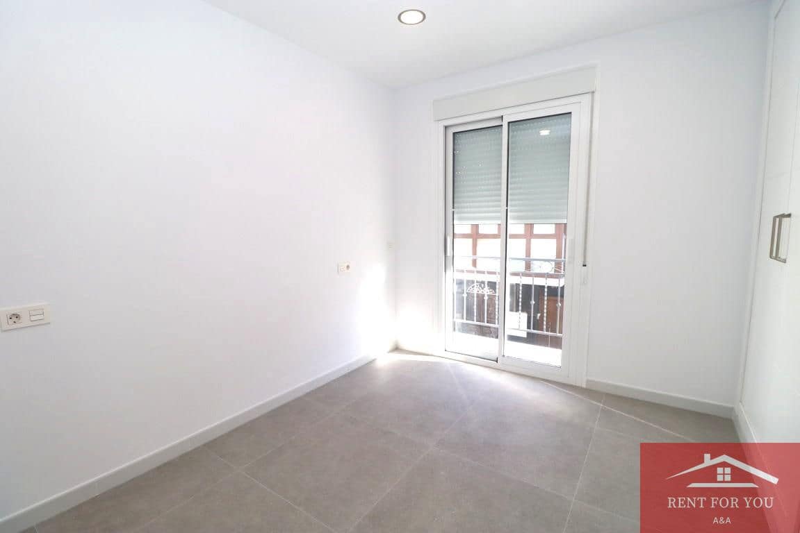 Piso de 2 habitaciones en Alhaurín el Grande en alquiler con garaje - 1.000 € (Ref: 10181662)