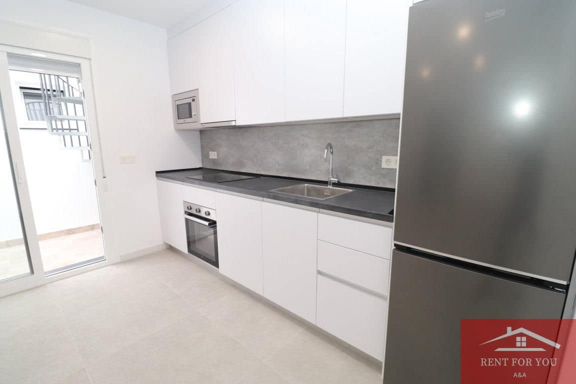 Piso de 2 habitaciones en Alhaurín el Grande en alquiler con garaje - 1.000 € (Ref: 10181662)