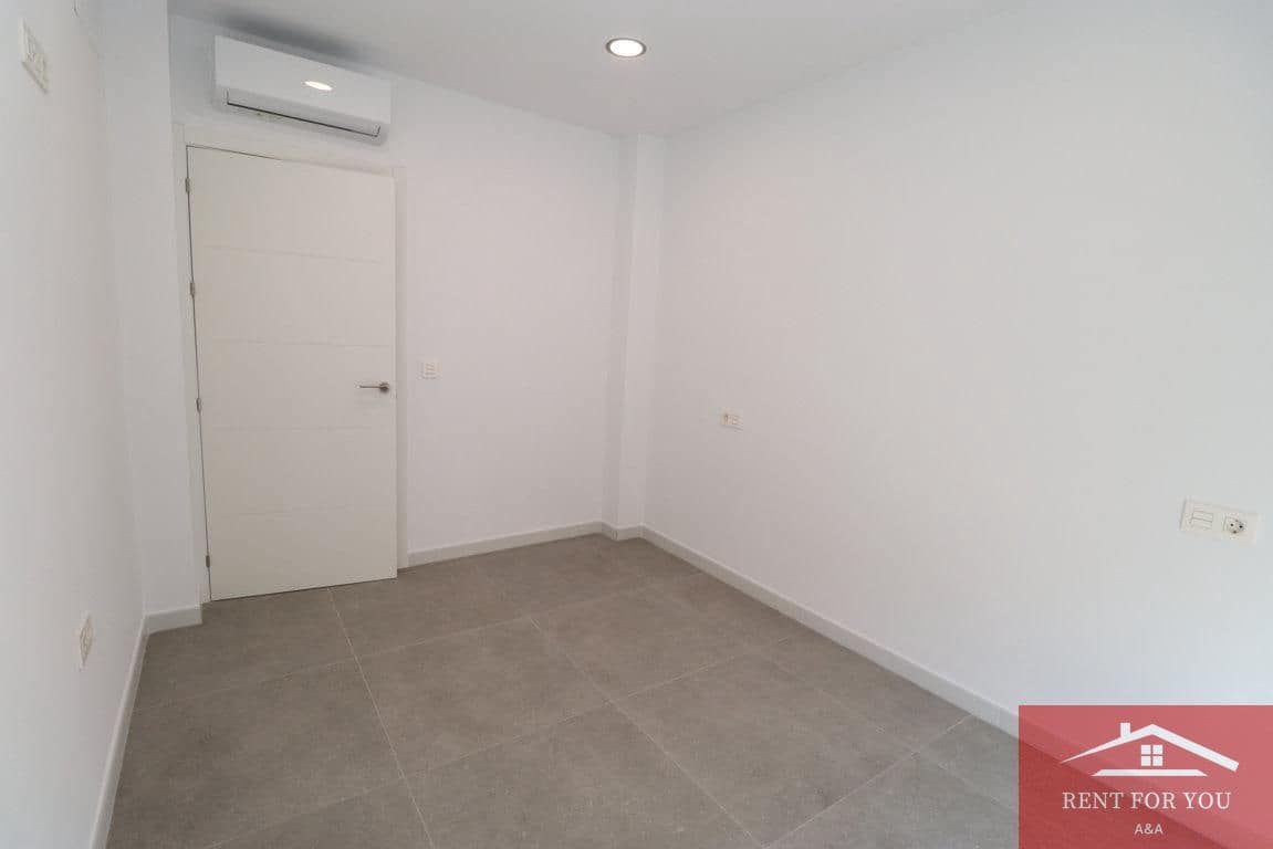 Piso de 2 habitaciones en Alhaurín el Grande en alquiler con garaje - 1.000 € (Ref: 10181662)