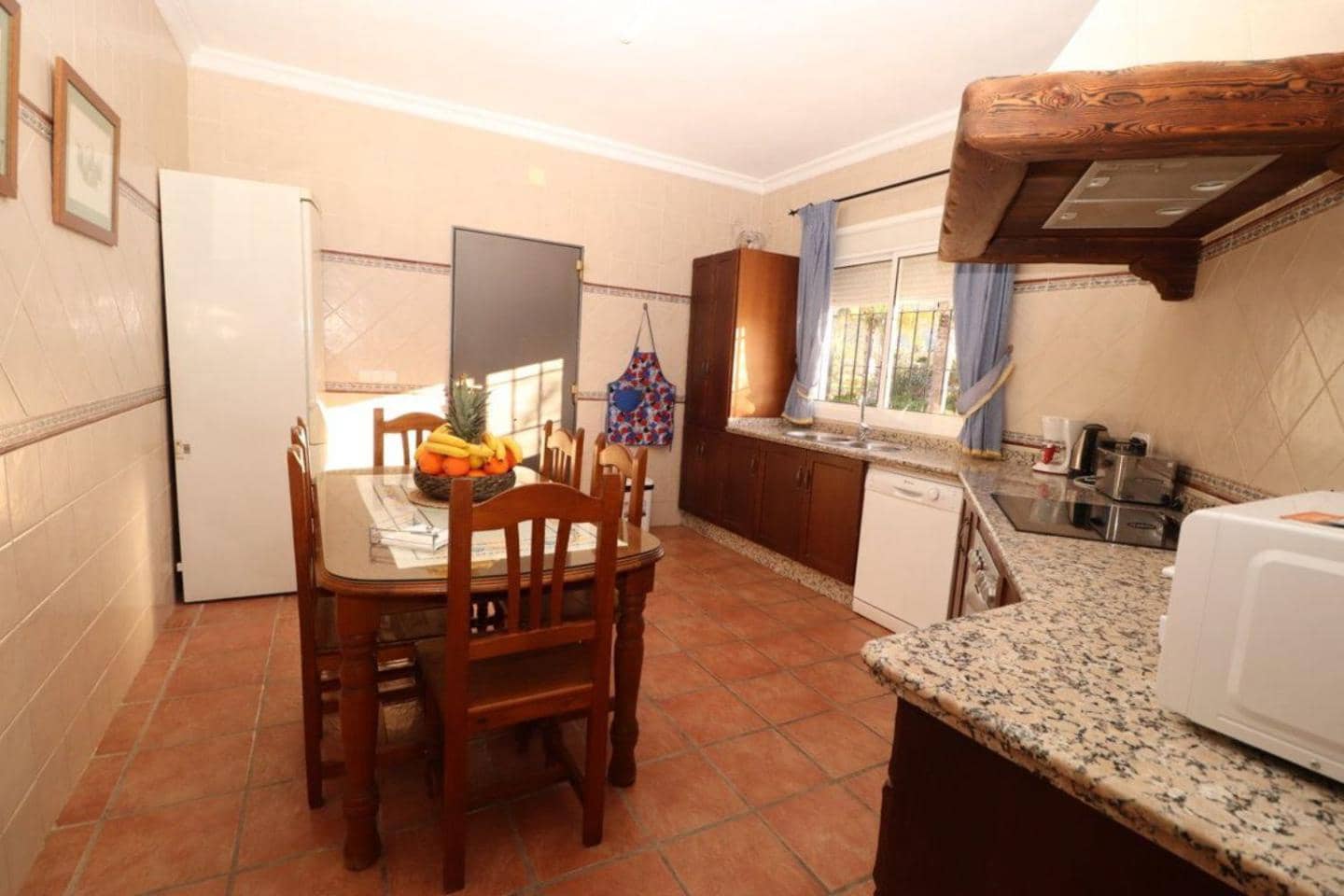 4 sypialnia Willa do wynajęcia w Alhaurin de la Torre z basenem - 2 000 € (Ref: 5853503)