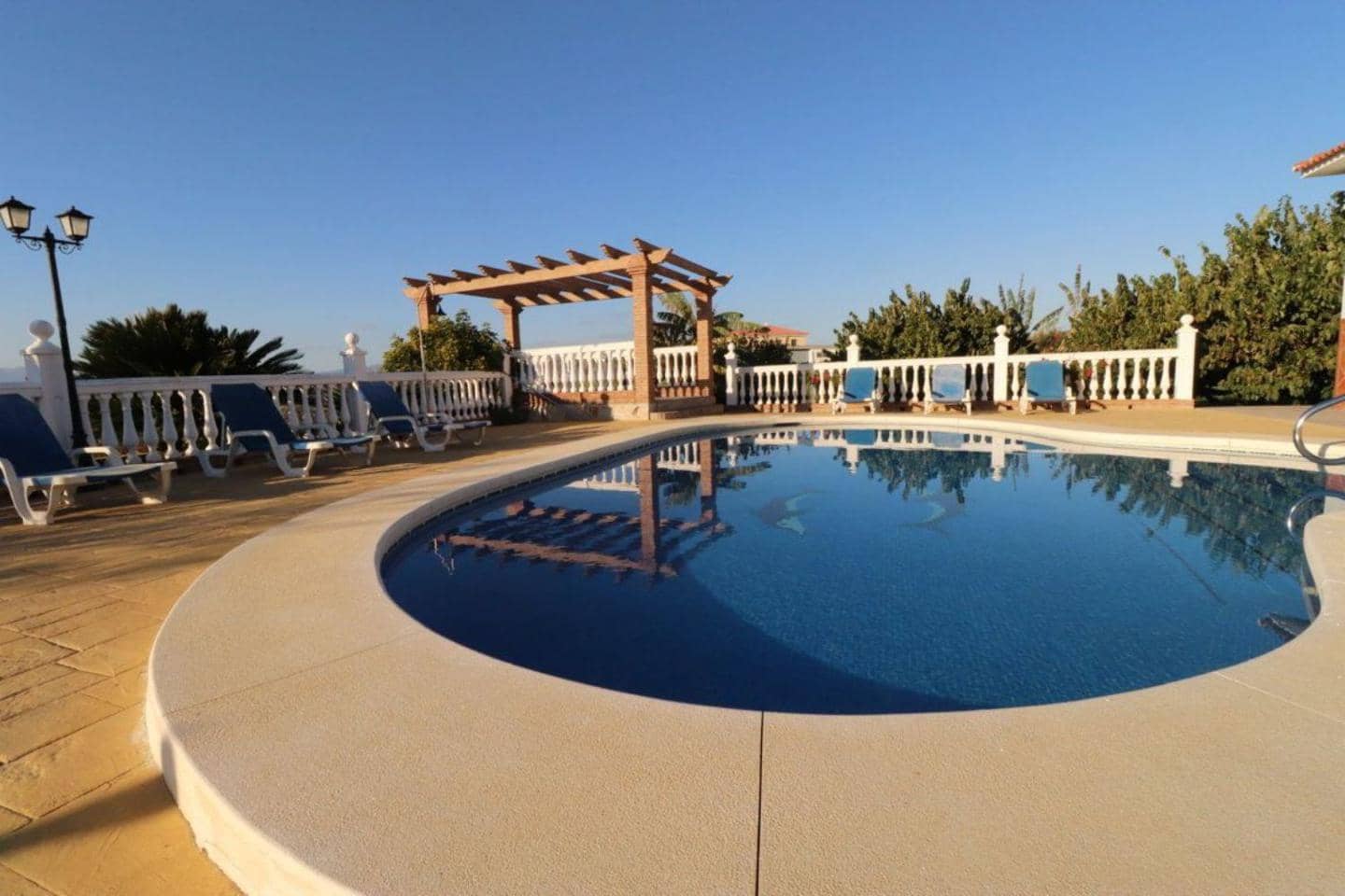 4 sypialnia Willa do wynajęcia w Alhaurin de la Torre z basenem - 2 000 € (Ref: 5853503)