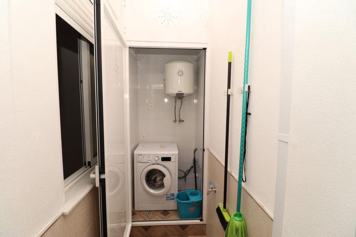 Chalet de 2 habitaciones en Alhaurín el Grande en alquiler - 750 € (Ref: 5938703)