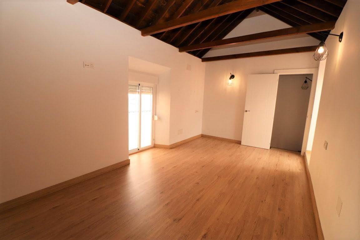 Chalet de 2 habitaciones en Alhaurín el Grande en alquiler - 750 € (Ref: 5938703)