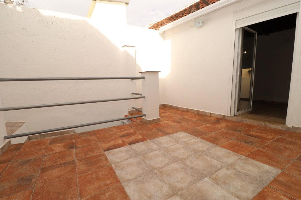 Chalet de 2 habitaciones en Alhaurín el Grande en alquiler - 750 € (Ref: 5938703)