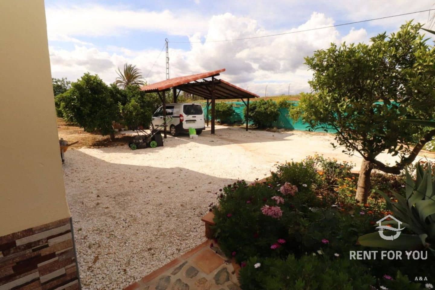 3 makuuhuone Huvila vuokrattavana paikassa Alhaurin el Grande mukana uima-altaan 
autotalli - 2 200 € (Ref: 6111969)