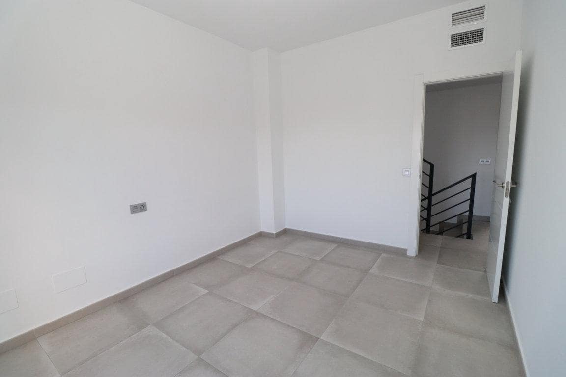 3 slaapkamer Villa te huur in Alhaurin el Grande met zwembad - € 1.650 (Ref: 6137230)