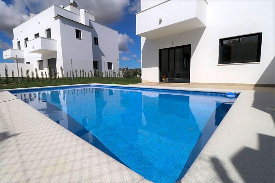 3 slaapkamer Villa te huur in Alhaurin el Grande met zwembad - € 1.650 (Ref: 6137230)