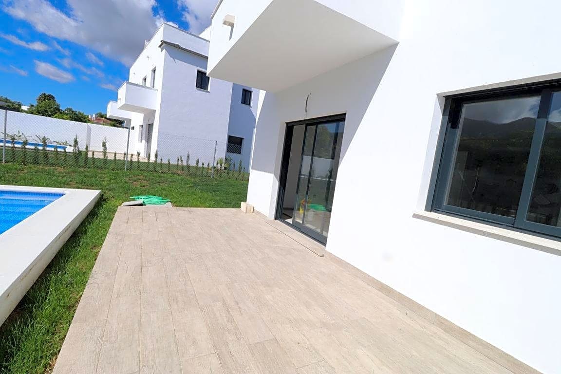 3 slaapkamer Villa te huur in Alhaurin el Grande met zwembad - € 1.650 (Ref: 6137230)