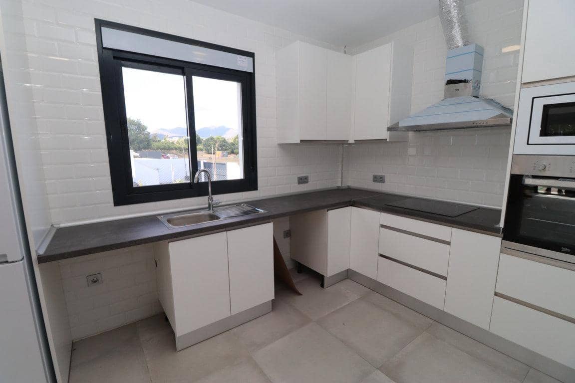 Villa/Maison de 3 chambres à louer à Alhaurin el Grande avec piscine garage - 1 700 € (Ref: 6137230)