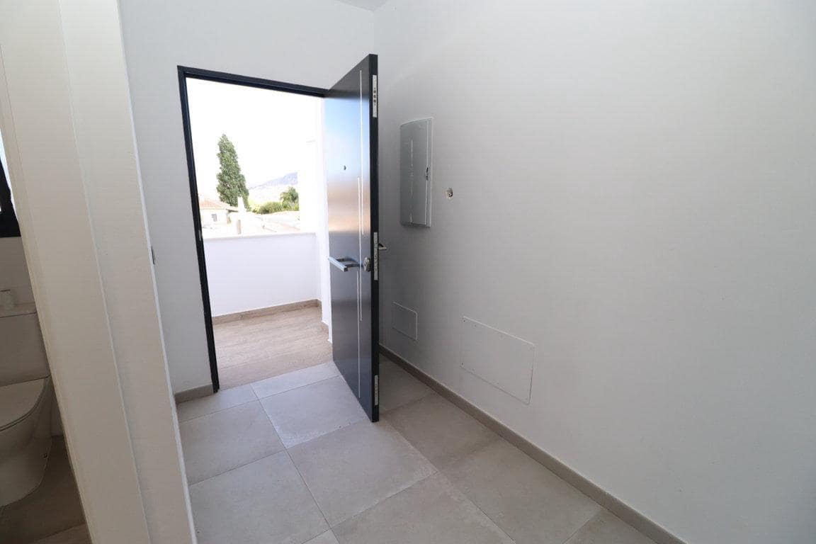Villa/Maison de 3 chambres à louer à Alhaurin el Grande avec piscine garage - 1 700 € (Ref: 6137230)