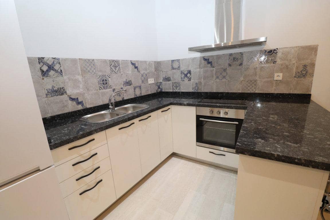 1 soverom Leilighet til leie i Coin - € 700 (Ref: 6137231)