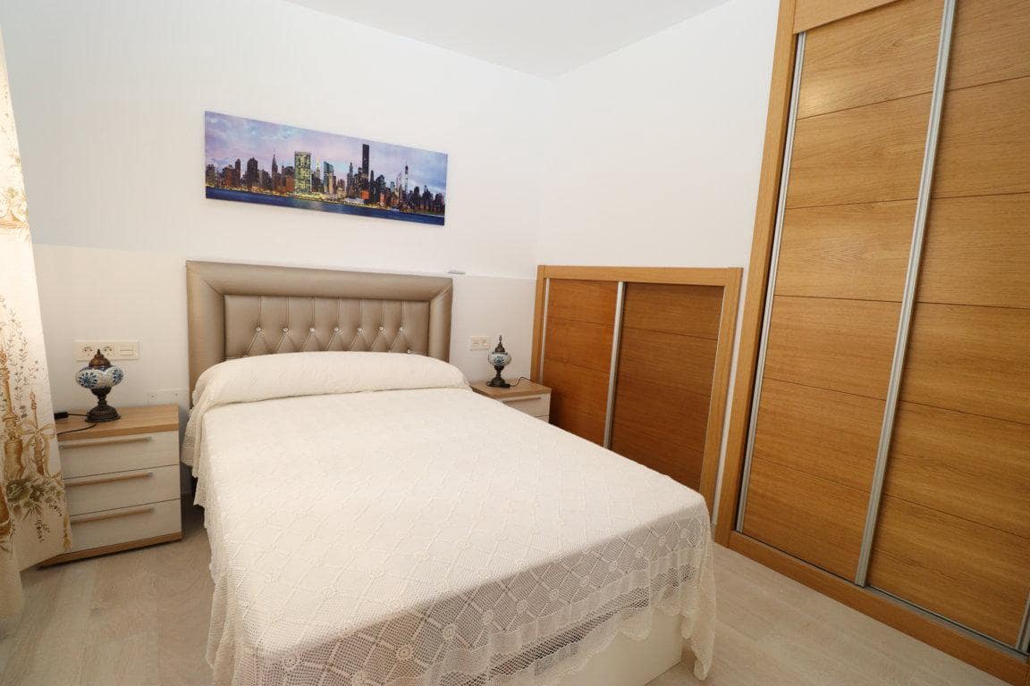 1 soverom Leilighet til leie i Coin - € 700 (Ref: 6137231)