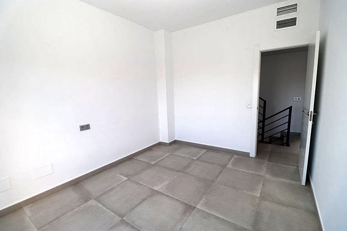 3 soveværelse Villa til leje i Alhaurin el Grande med swimmingpool - € 1.700 (Ref: 6144883)