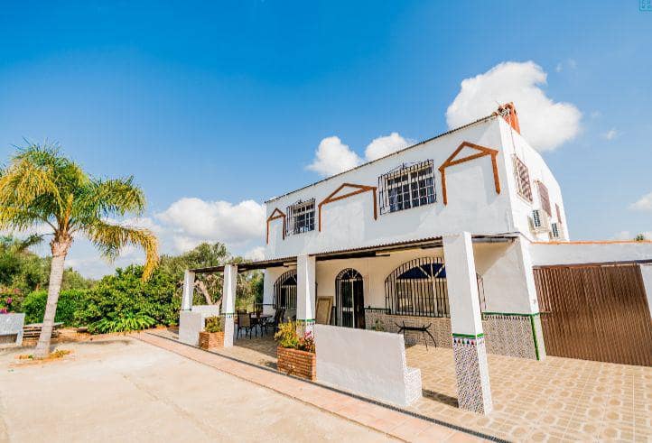 3 bedroom Villa for rent in Alhaurin el Grande with pool - € 1,400 (Ref: 6281506)