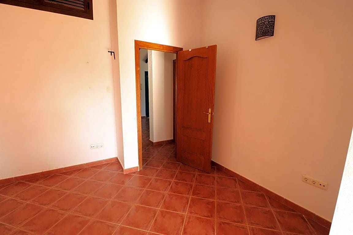 2 bedroom Villa for rent in Alhaurin el Grande with garage - € 1,100 (Ref: 6358661)