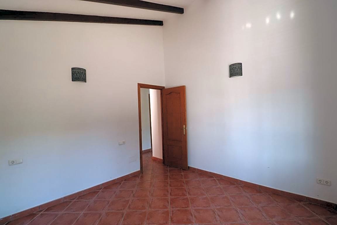 2 bedroom Villa for rent in Alhaurin el Grande with garage - € 1,100 (Ref: 6358661)