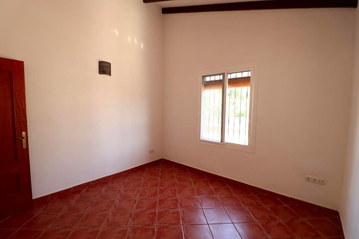 2 bedroom Villa for rent in Alhaurin el Grande with garage - € 1,100 (Ref: 6358661)