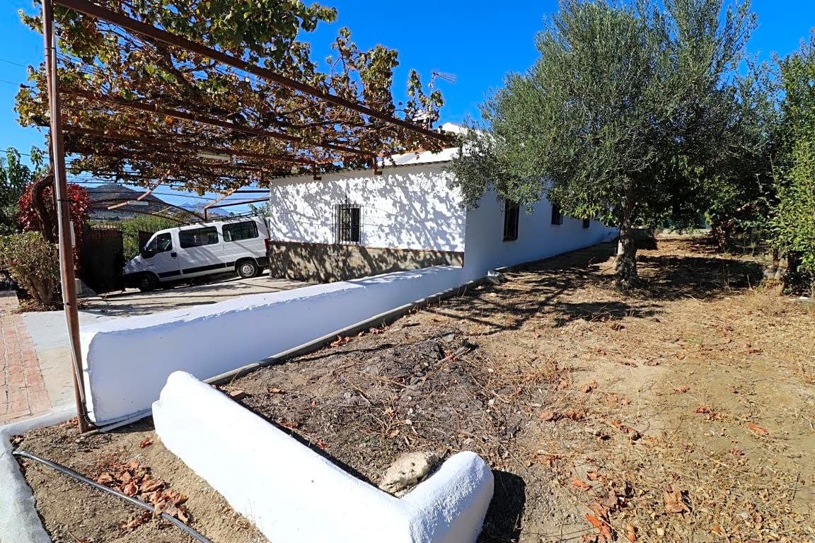 2 bedroom Villa for rent in Alhaurin el Grande with pool garage - € 1,500 (Ref: 6424240)