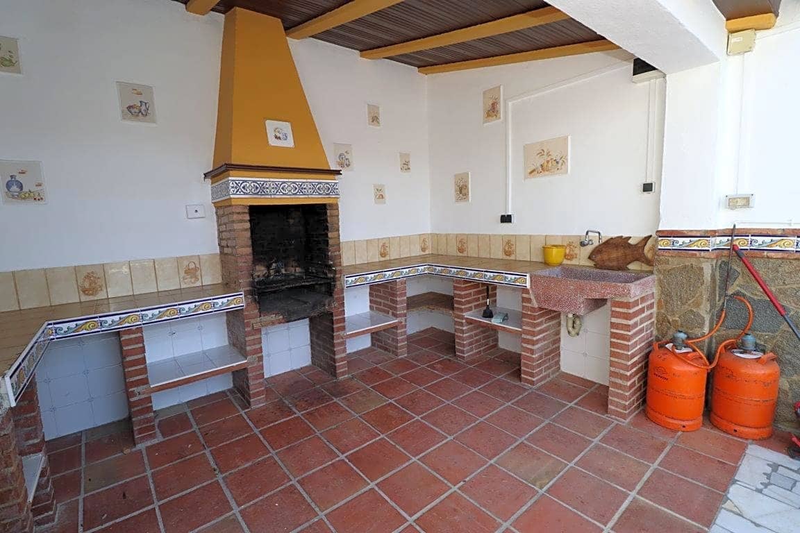 2 bedroom Villa for rent in Alhaurin el Grande with pool garage - € 1,500 (Ref: 6424240)