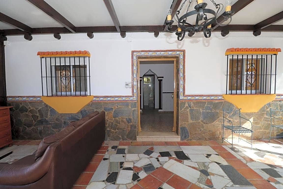 2 bedroom Villa for rent in Alhaurin el Grande with pool garage - € 1,500 (Ref: 6424240)