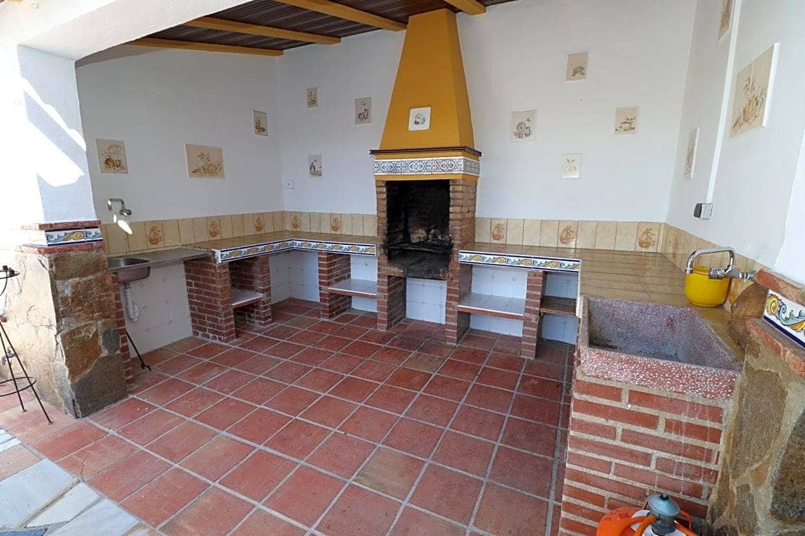 2 bedroom Villa for rent in Alhaurin el Grande with pool garage - € 1,500 (Ref: 6424240)