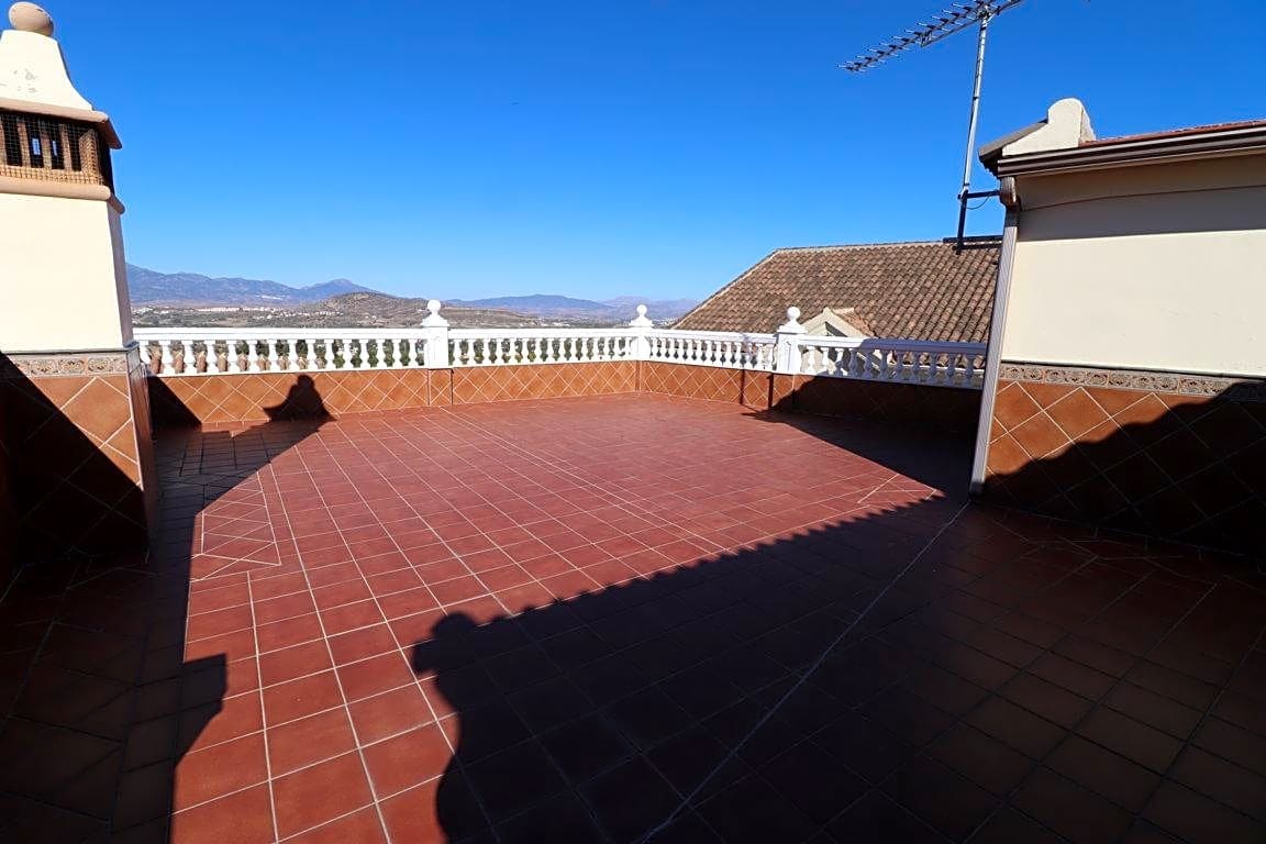 3 sypialnia Willa do wynajęcia w Alhaurin el Grande - 1 500 € (Ref: 6440592)