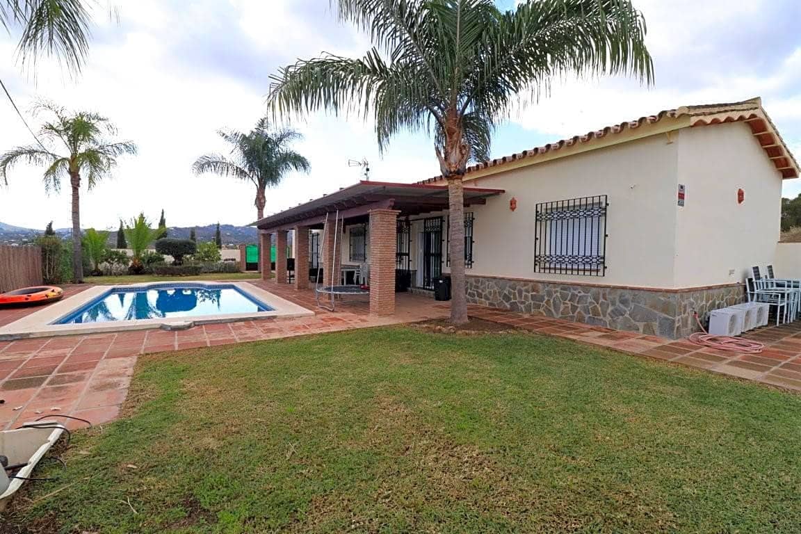 4 soveværelse Villa til leje i Alhaurin el Grande med swimmingpool - € 2.200 (Ref: 6453451)