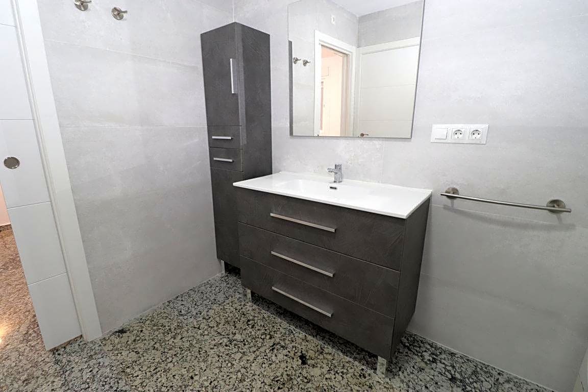 1 makuuhuone Asunto vuokrattavana paikassa Coin - 650 € (Ref: 6493009)