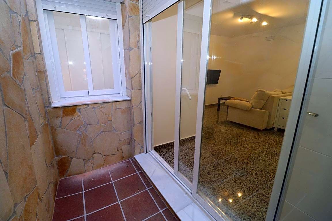 1 makuuhuone Asunto vuokrattavana paikassa Coin - 650 € (Ref: 6493009)