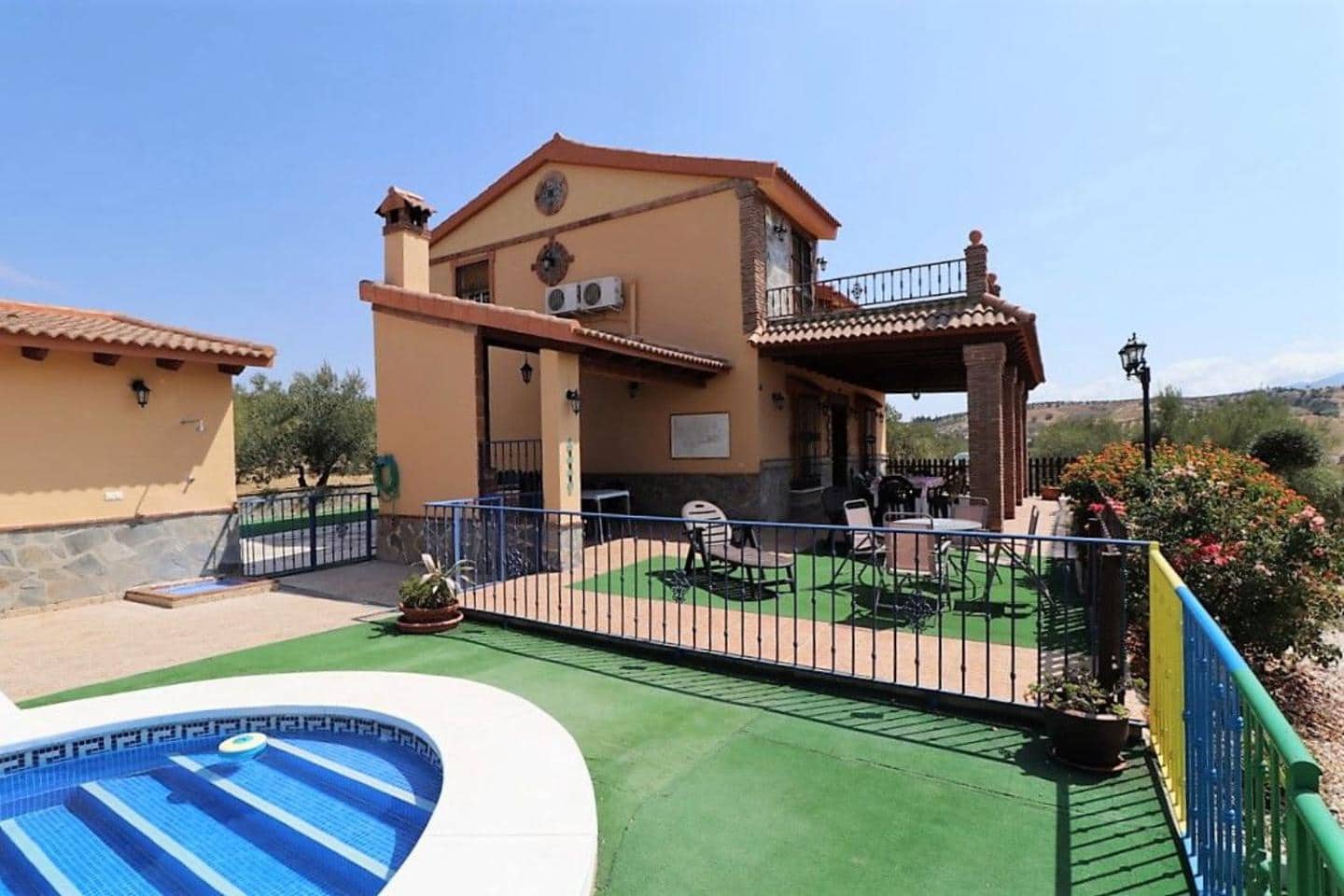 4 bedroom Villa for rent in Alhaurin el Grande with pool garage - € 1,800 (Ref: 6640060)