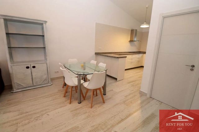 3 quarto Moradia para arrendar em Alhaurín de la Torre - 1 400 € (Ref: 6708182)