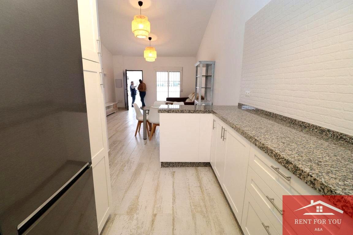 3 quarto Moradia para arrendar em Alhaurin de la Torre - 1 400 € (Ref: 6708182)