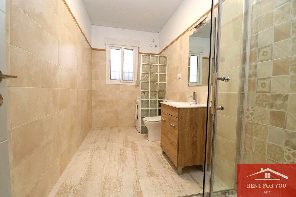 3 quarto Moradia para arrendar em Alhaurin de la Torre - 1 400 € (Ref: 6708182)