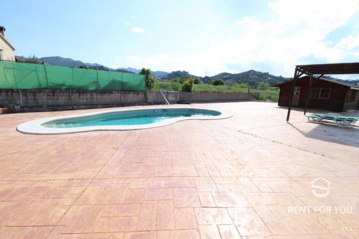 3 bedroom Villa for rent in Coin with pool garage - € 1,000 (Ref: 6709747)