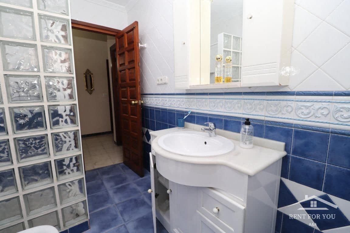 Villa/Maison de 5 chambres à louer à Alhaurin el Grande - 1 050 € (Ref: 6979054)