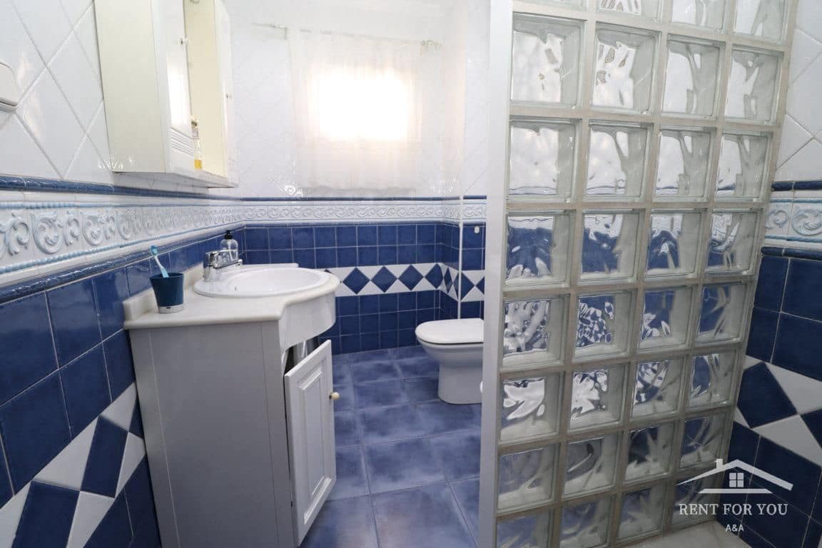 Villa/Maison de 5 chambres à louer à Alhaurin el Grande - 1 050 € (Ref: 6979054)