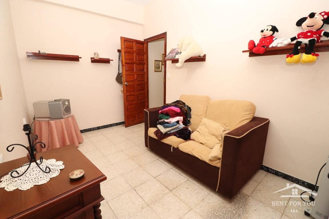 Villa/Maison de 5 chambres à louer à Alhaurin el Grande - 1 050 € (Ref: 6979054)
