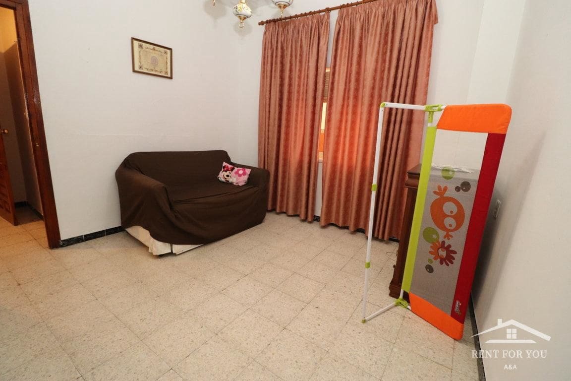 Villa/Maison de 5 chambres à louer à Alhaurin el Grande - 1 050 € (Ref: 6979054)