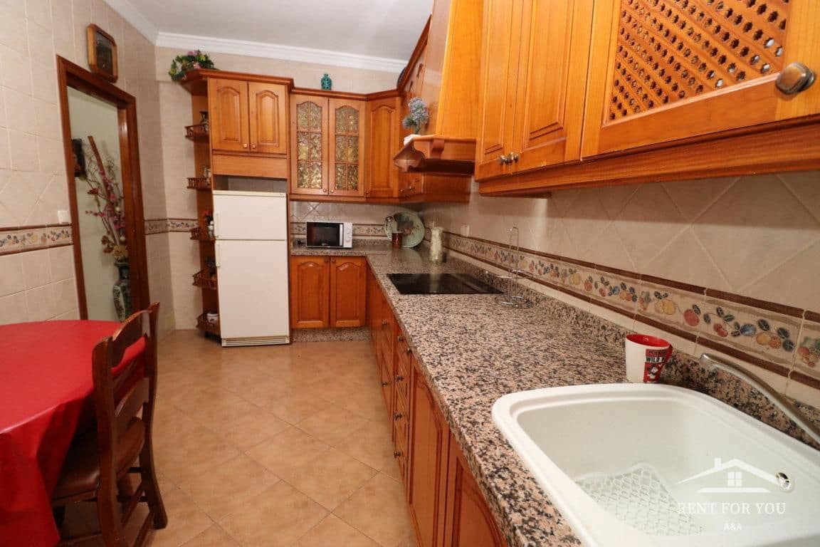 Villa/Maison de 5 chambres à louer à Alhaurin el Grande - 1 050 € (Ref: 6979054)