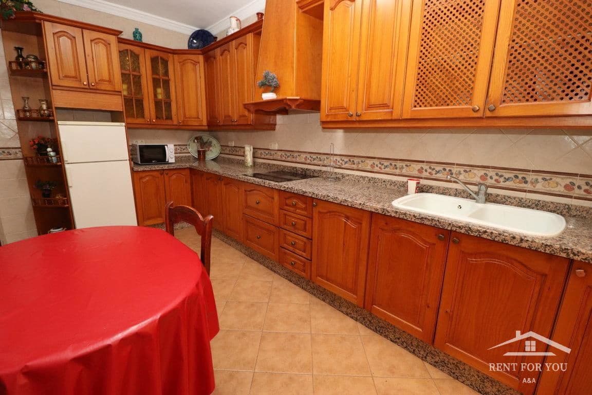 Villa/Maison de 5 chambres à louer à Alhaurin el Grande - 1 050 € (Ref: 6979054)