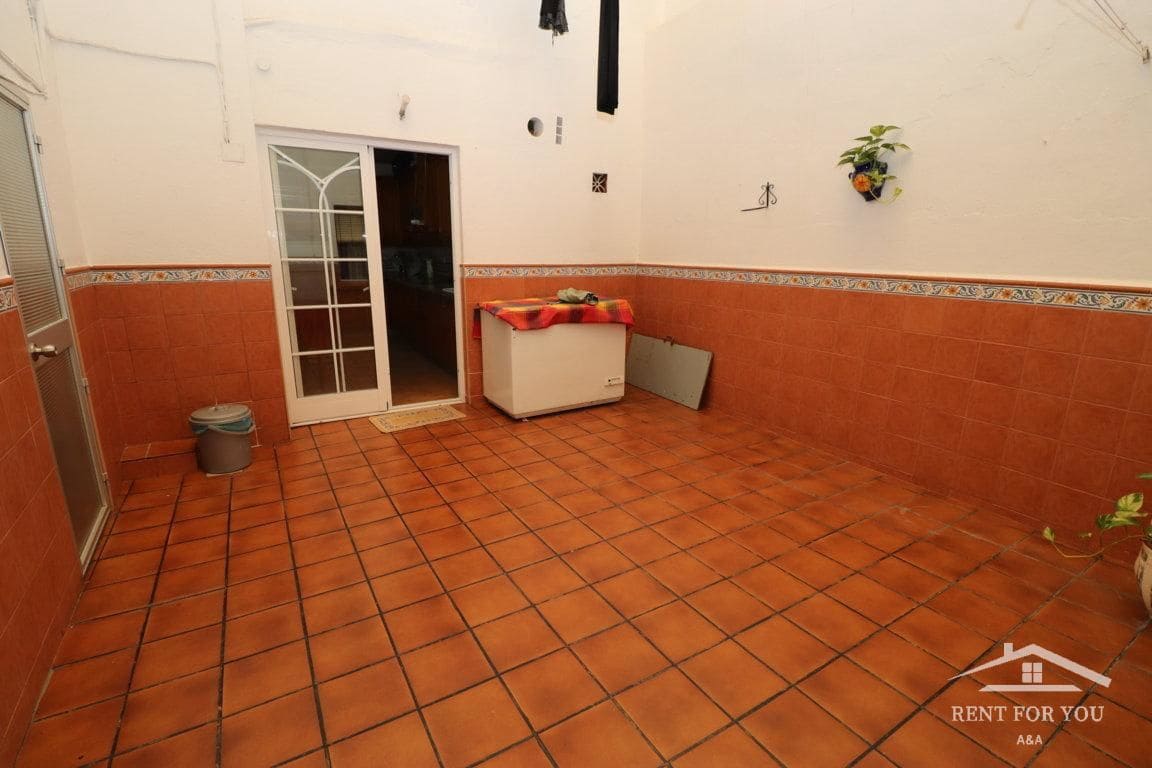 Villa/Maison de 5 chambres à louer à Alhaurin el Grande - 1 050 € (Ref: 6979054)