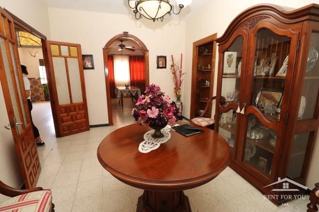 Villa/Maison de 5 chambres à louer à Alhaurín el Grande - 1 050 € (Ref: 6979054)