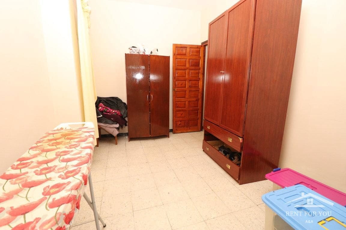 Villa/Maison de 5 chambres à louer à Alhaurin el Grande - 1 050 € (Ref: 6979054)
