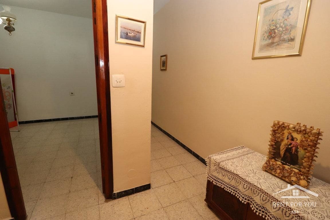 Villa/Maison de 5 chambres à louer à Alhaurin el Grande - 1 050 € (Ref: 6979054)