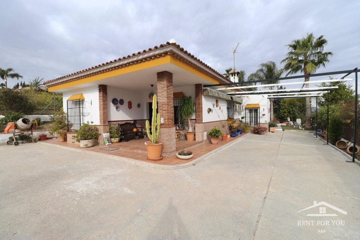 2 slaapkamer Villa te huur in Alhaurin el Grande met zwembad garage - € 1.700 (Ref: 7393919)