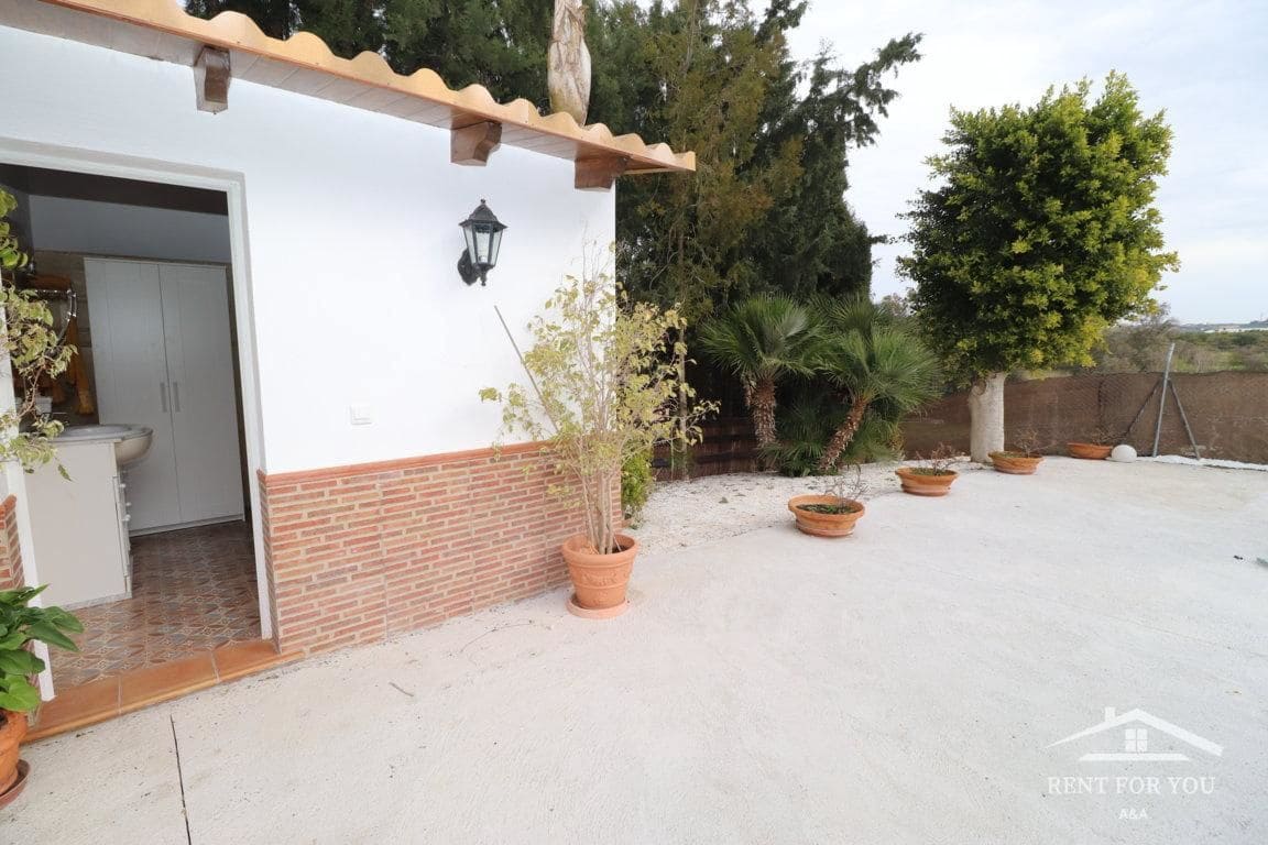 2 slaapkamer Villa te huur in Alhaurin el Grande met zwembad garage - € 1.700 (Ref: 7393919)