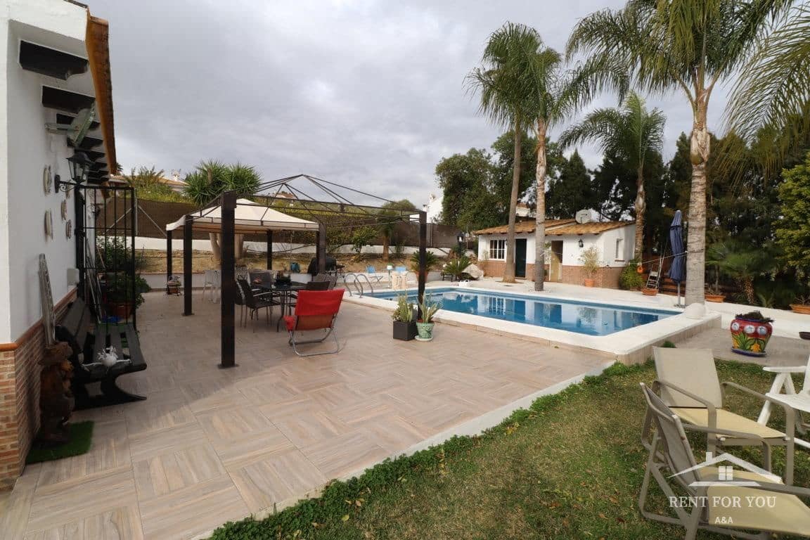 2 slaapkamer Villa te huur in Alhaurin el Grande met zwembad garage - € 1.700 (Ref: 7393919)