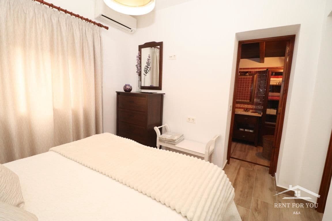 2 slaapkamer Villa te huur in Alhaurin el Grande met zwembad garage - € 1.700 (Ref: 7393919)